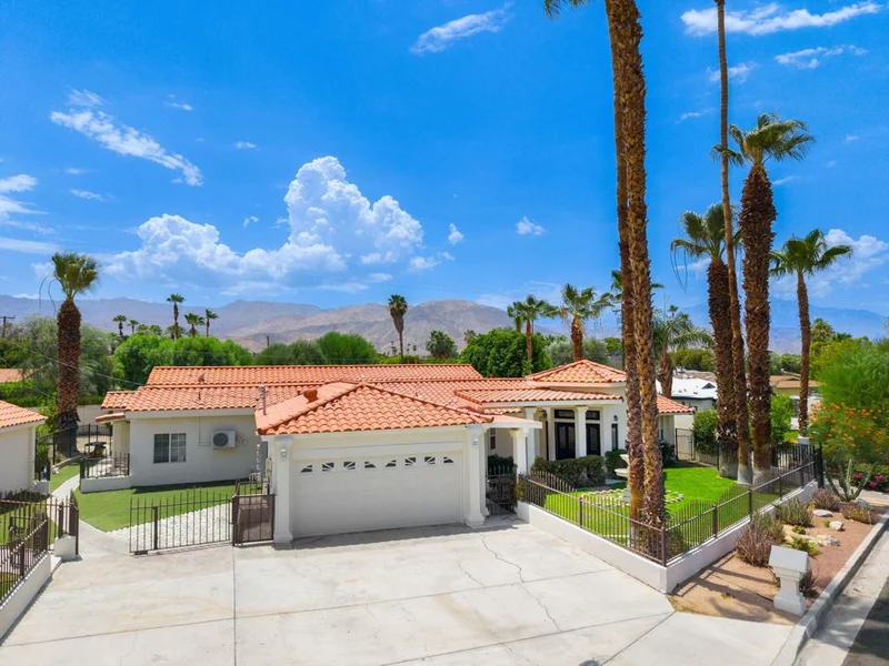 Photo 2 of 74431 De Anza Way
