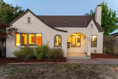 434 Morrissey Boulevard