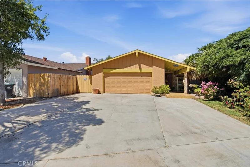 44309 Andale Avenue photo 2