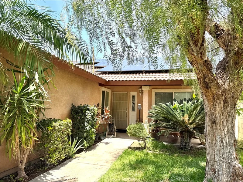 15184 Macadamia Court photo 2