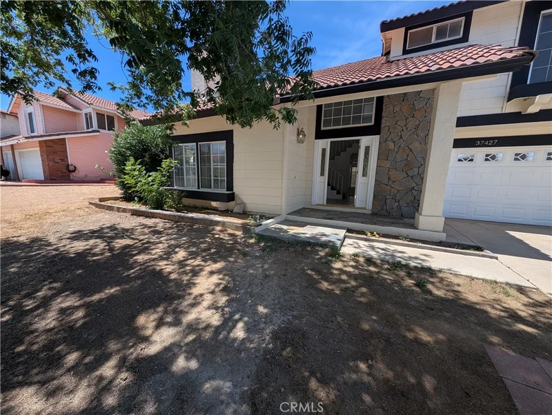 37427 Greenwich Court photo 2