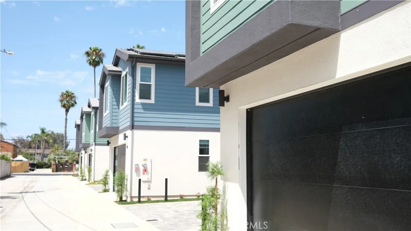 551 Bernard photo 2
