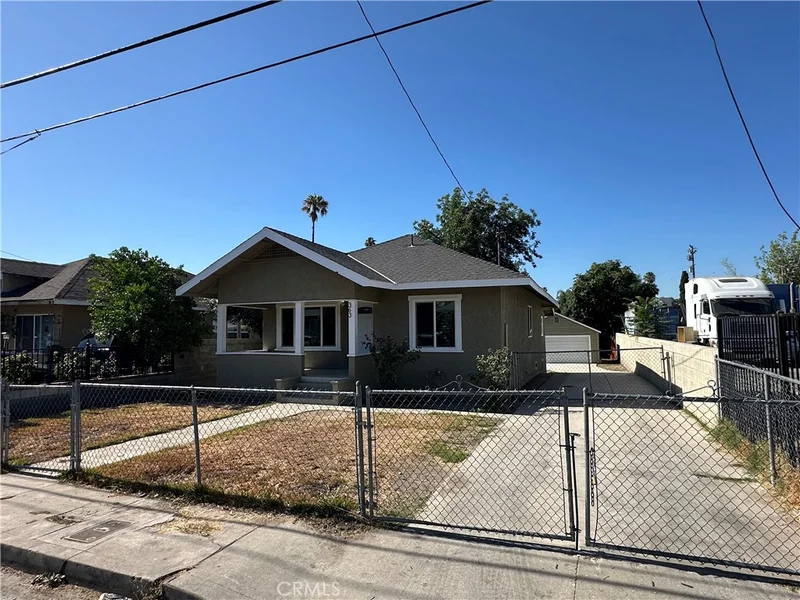 363 W Olive Street photo 2