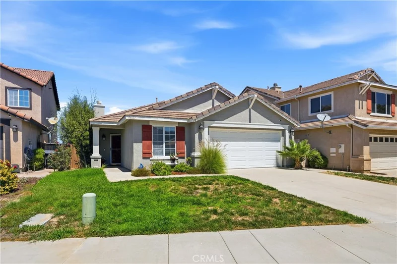 44607 Crestwood Circle