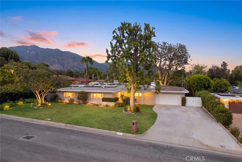 206 Oak Meadow Road