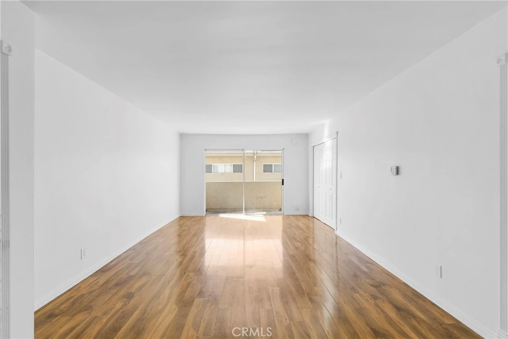 Interior 3
