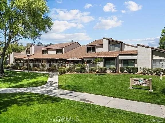 24644 Golfview Drive photo 2