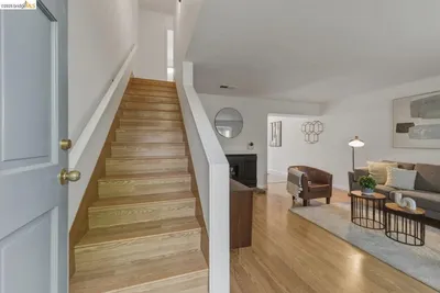 1245 Pine Creek Way photo 2