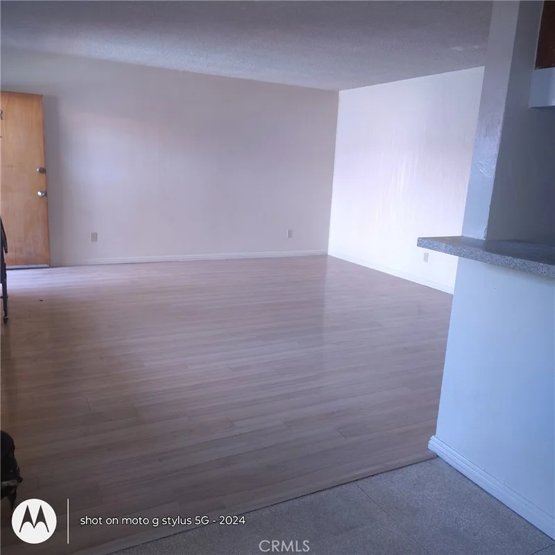 122 N Lincoln R