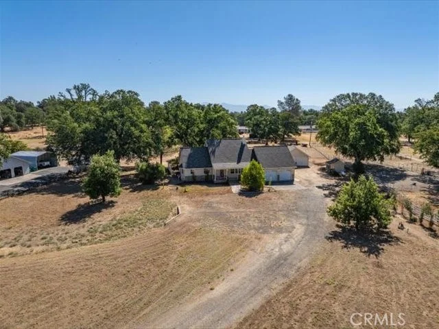 Photo 2 of 2764 Majestic Oak Circle