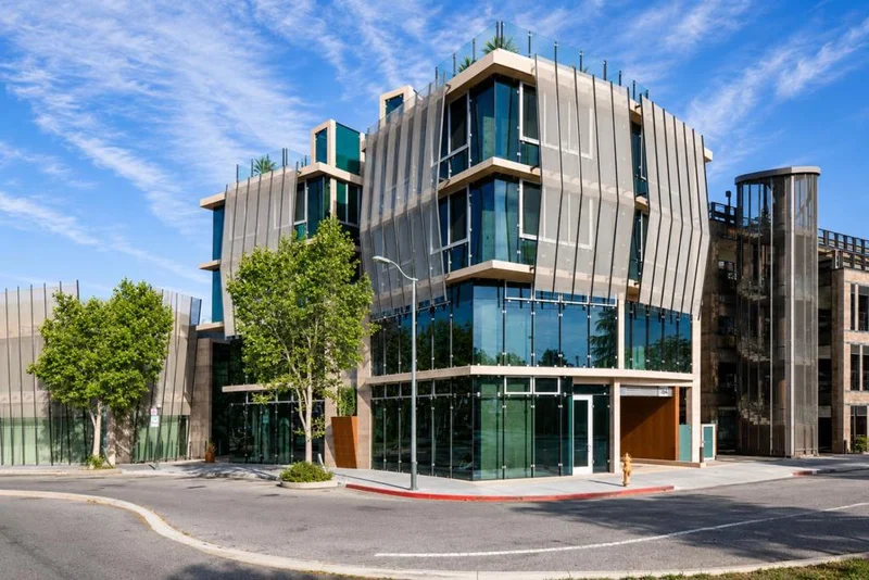 102 University Avenue 3C photo 2