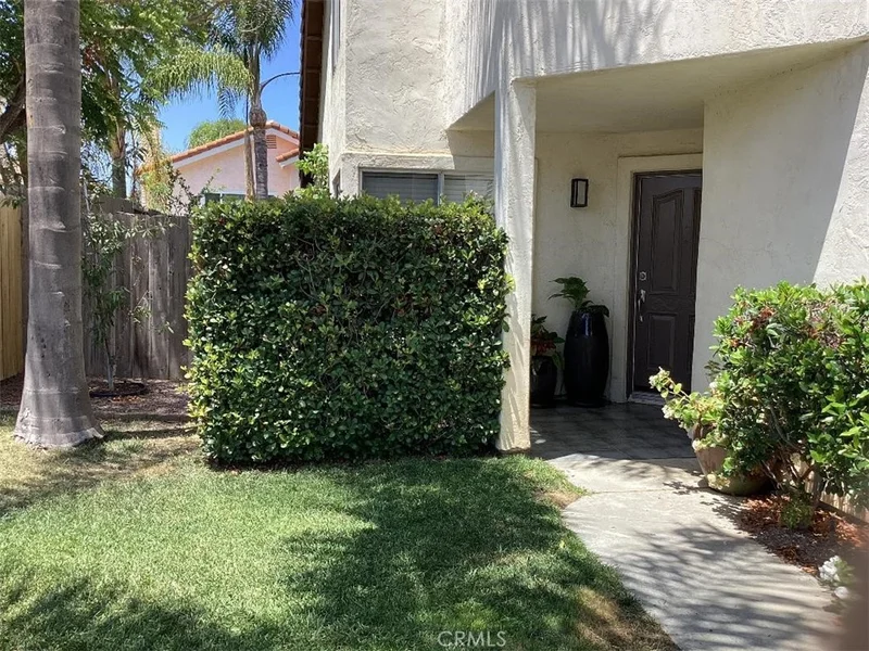 12568 Rideabout Court photo 2