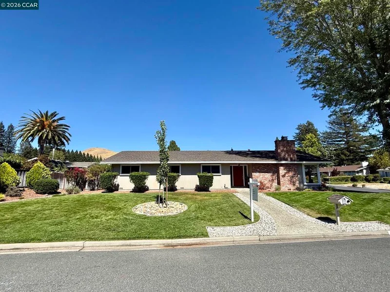 423 Deerfield Dr