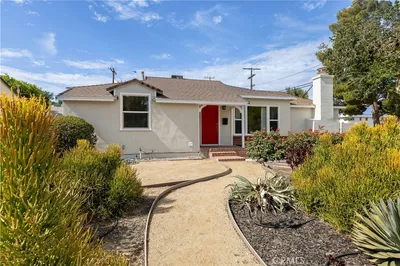 16601 Valerio Street photo 2