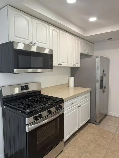 45 Lakeview Circle photo 2