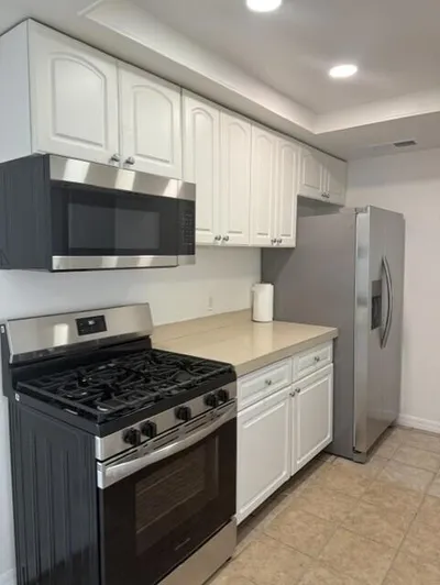 45 Lakeview Circle photo 2