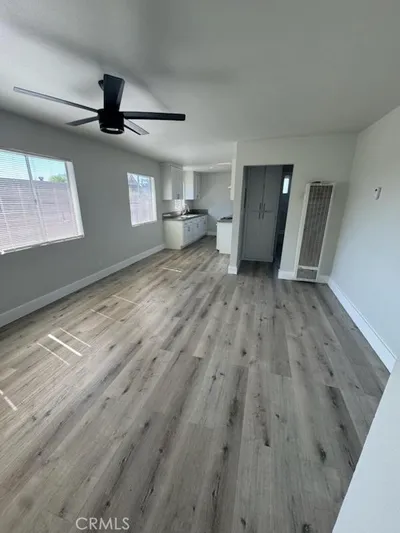 600 N Rose Avenue B photo 2