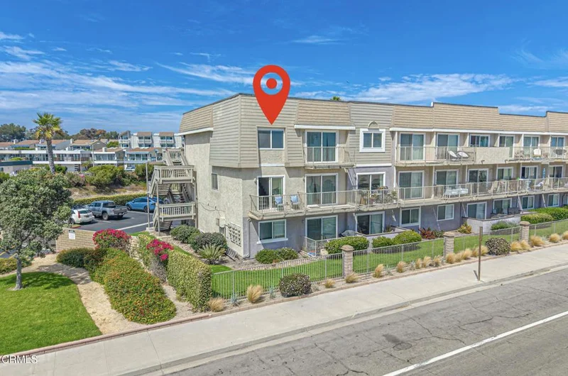 201 E Surfside Drive photo 2