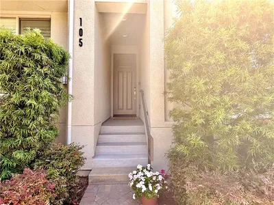 5550 Strand 105