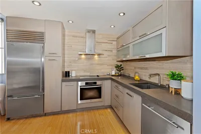 7250 Franklin Avenue 506 photo 2