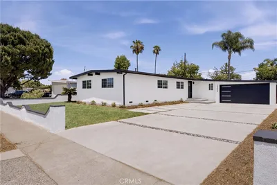 14372 Livingston photo 2