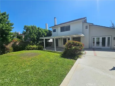 25825 Southbrook photo 2