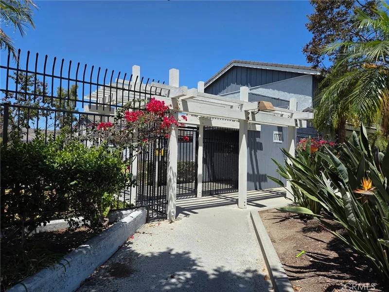 17721 Norwalk Blvd #49