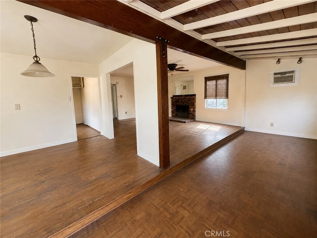 Interior 3