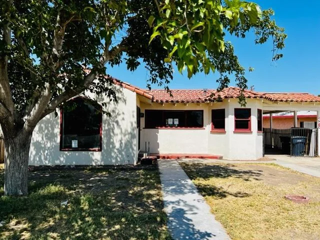 325 N 1st Street