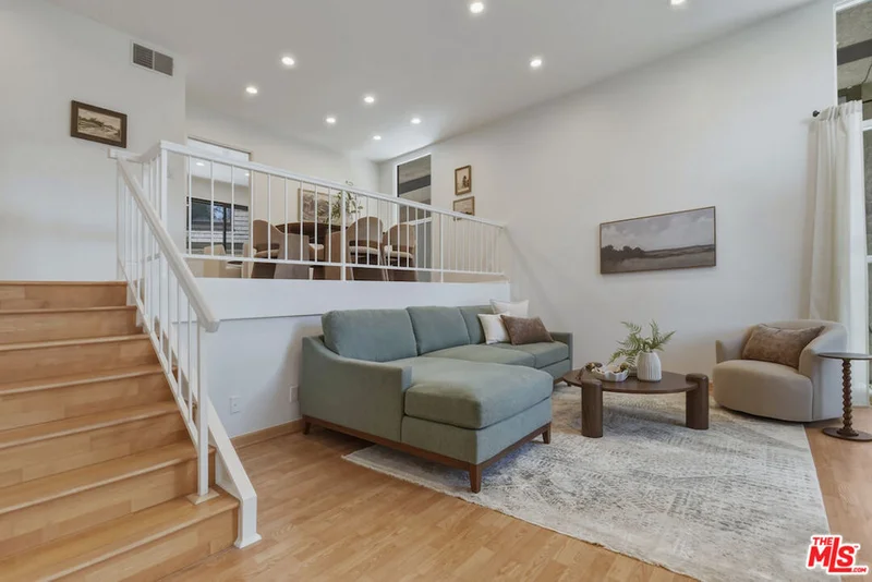 Photo 2 of 9000 Vanalden Avenue 123