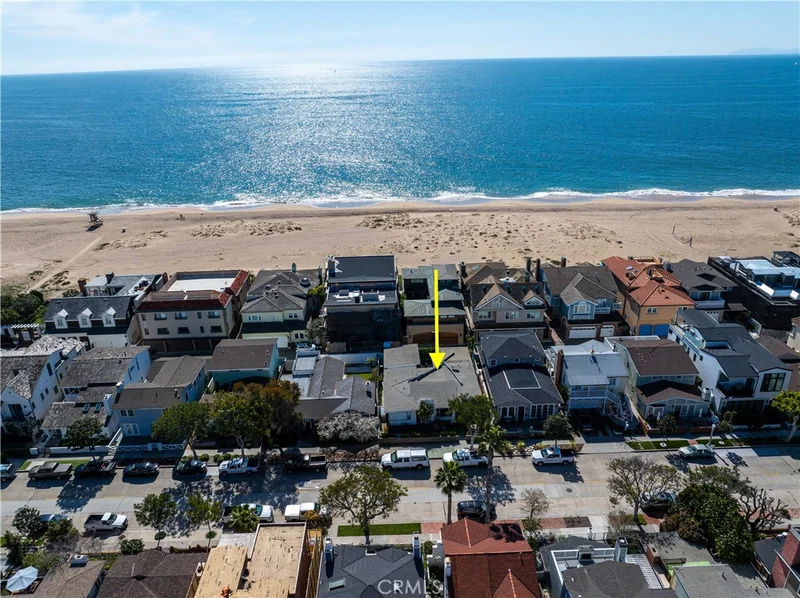 Photo 2 of 1735 E Ocean