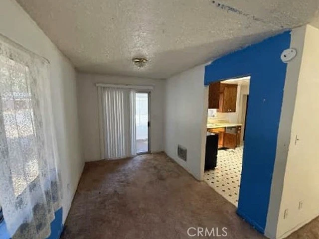 Interior 4
