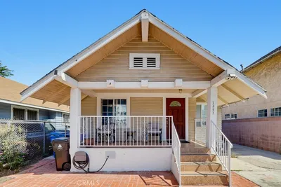 1007 E 42nd