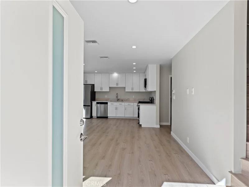 7318 Leescott Avenue photo 2
