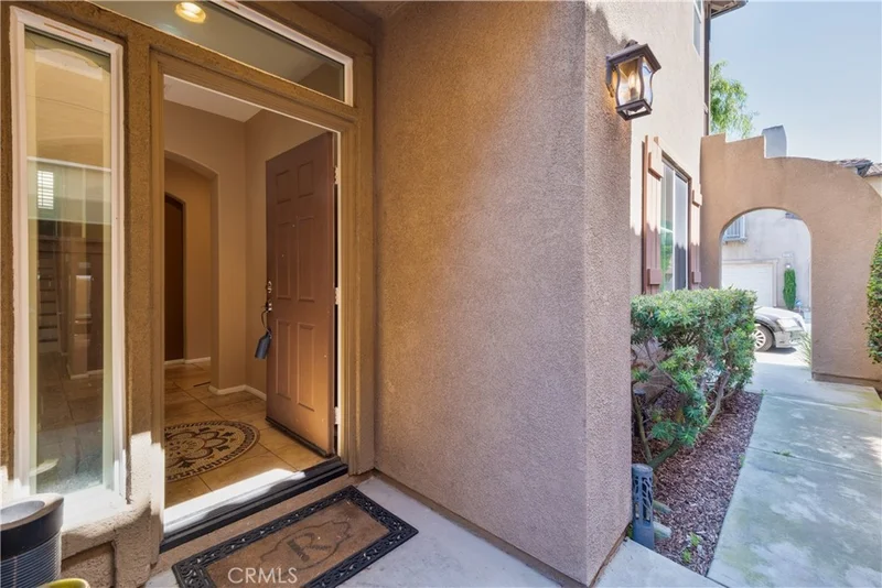 3513 W Hughes photo 2