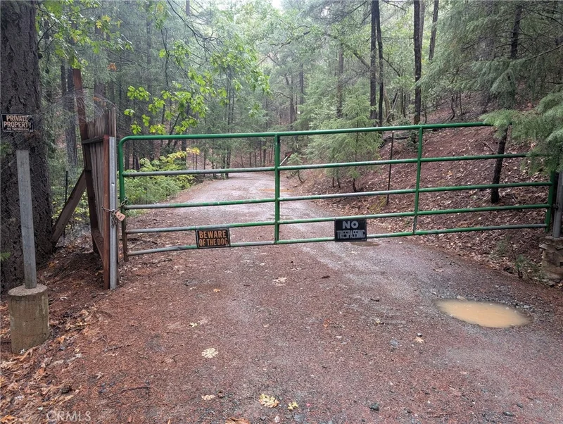 Photo 2 of 211 Goa Way