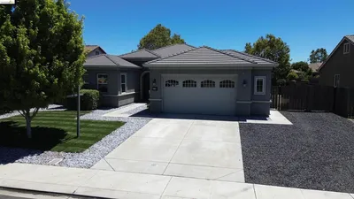 1110 Clearwater Creek Blvd photo 2