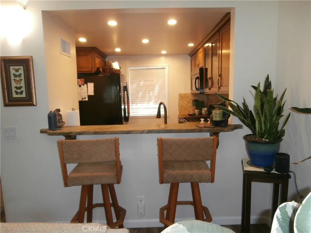 Interior 4