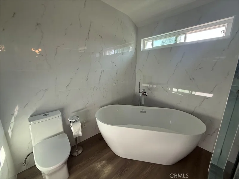 2207 Heritage Way photo 2