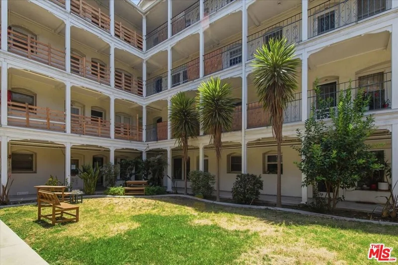 4125 S Figueroa Street 119 photo 2