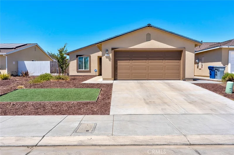 677 Mackenzie Court