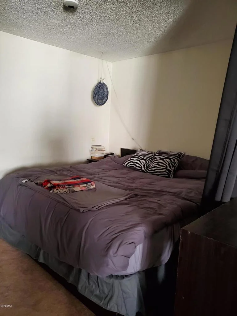 5800 Kanan Road 250 photo 2