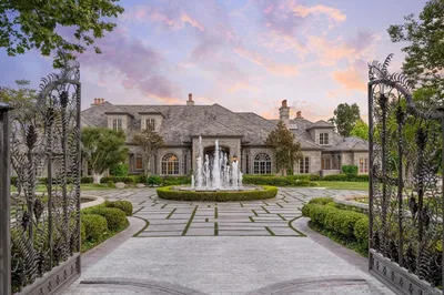 6590 Calle Reina