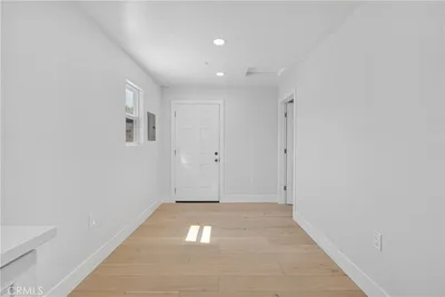 7359 Lynwood photo 2