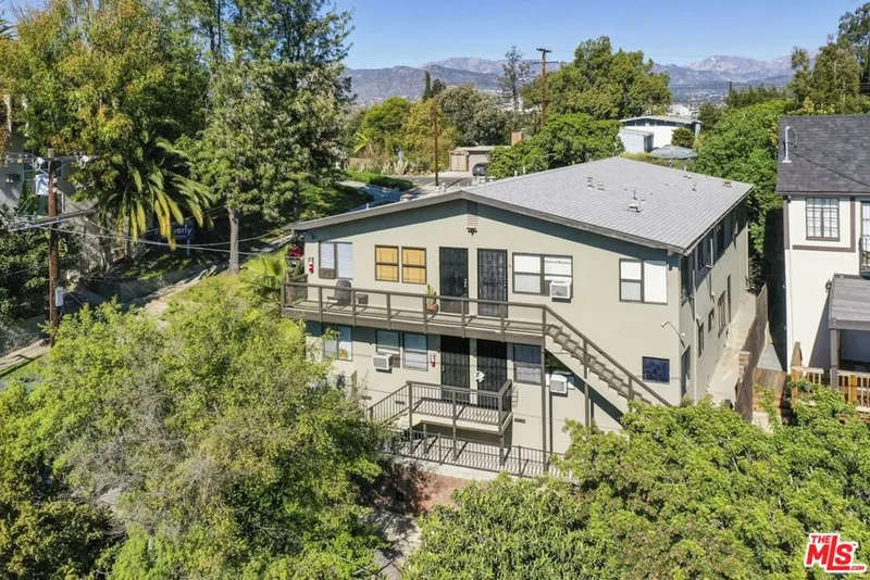 2986 Waverly Drive 4