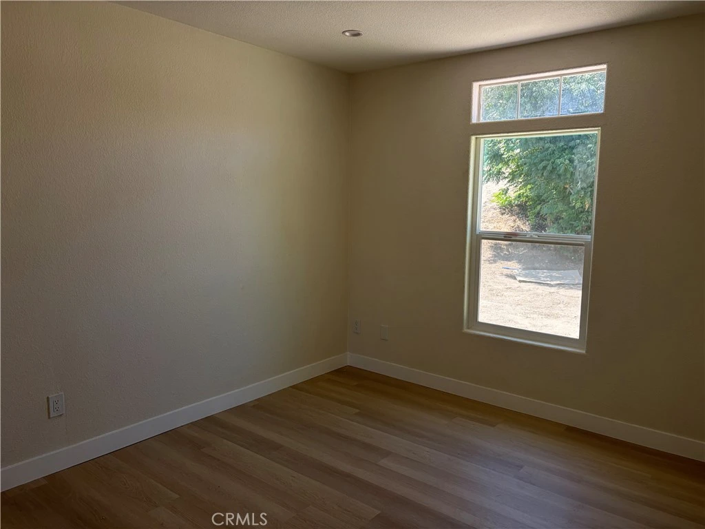 Interior 4
