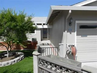 5855 Lalor Drive photo 2