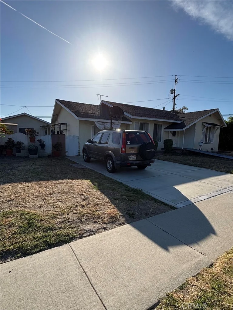 Photo 2 of 10523 Stonybrook