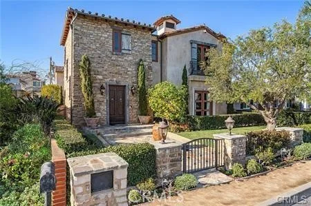 511 Fullerton photo 2