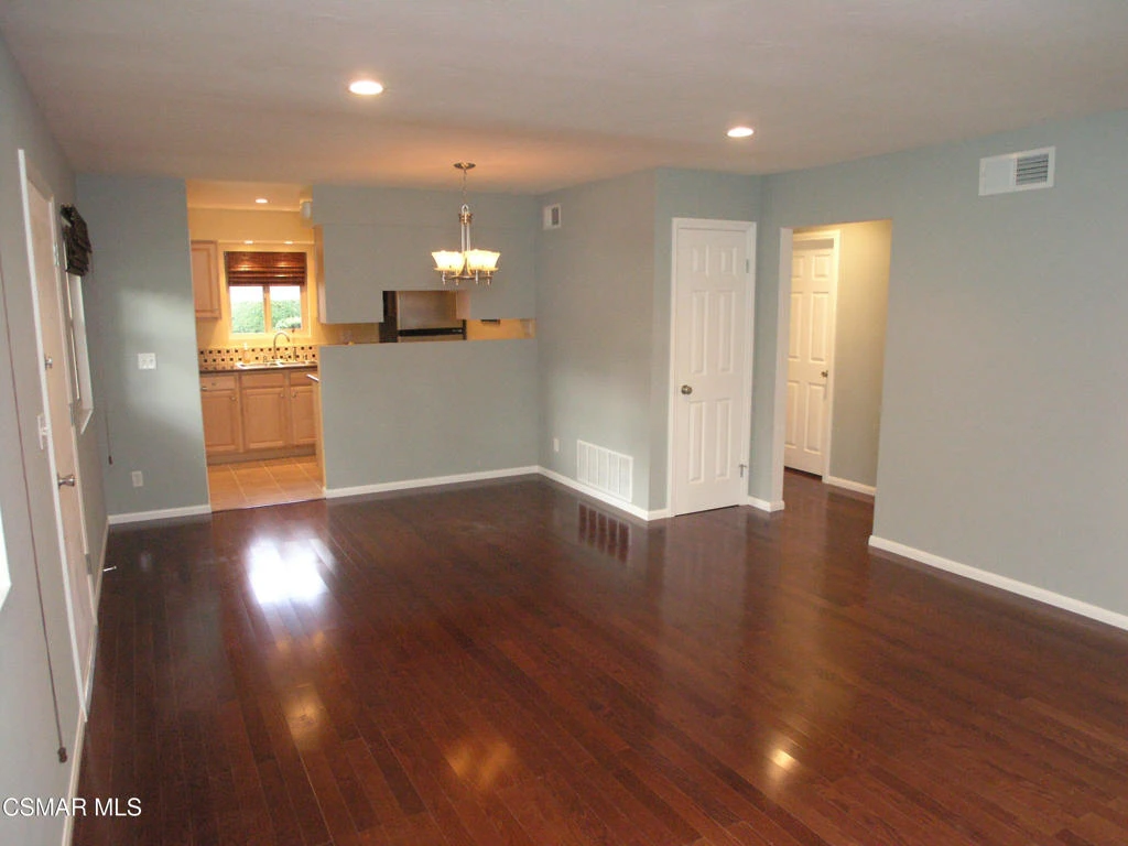 Interior 3